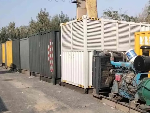 金乡200KW柴油发电机机组每小时油耗是多少？